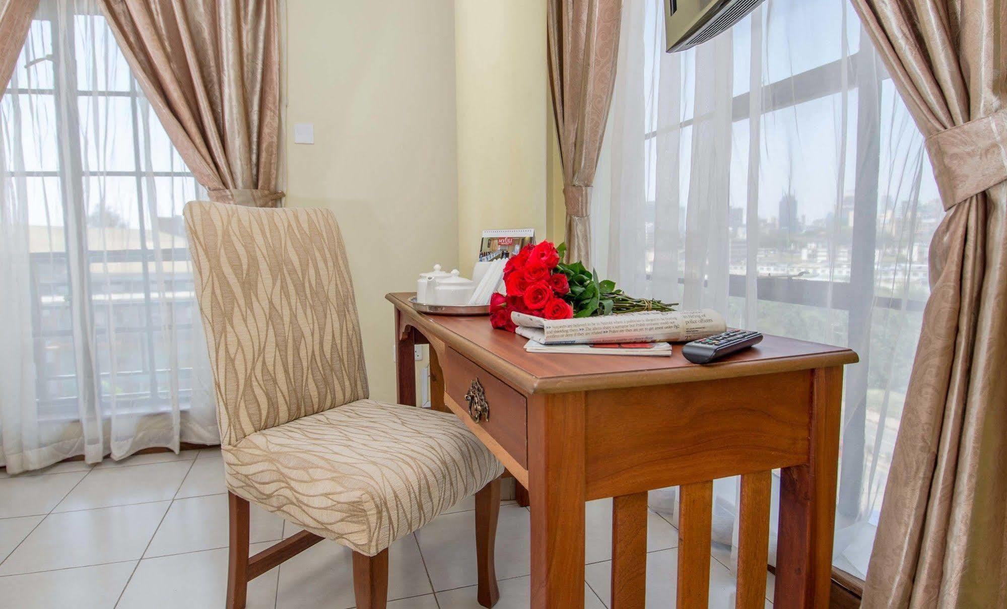 Mvuli Suites Nairobi Buitenkant foto