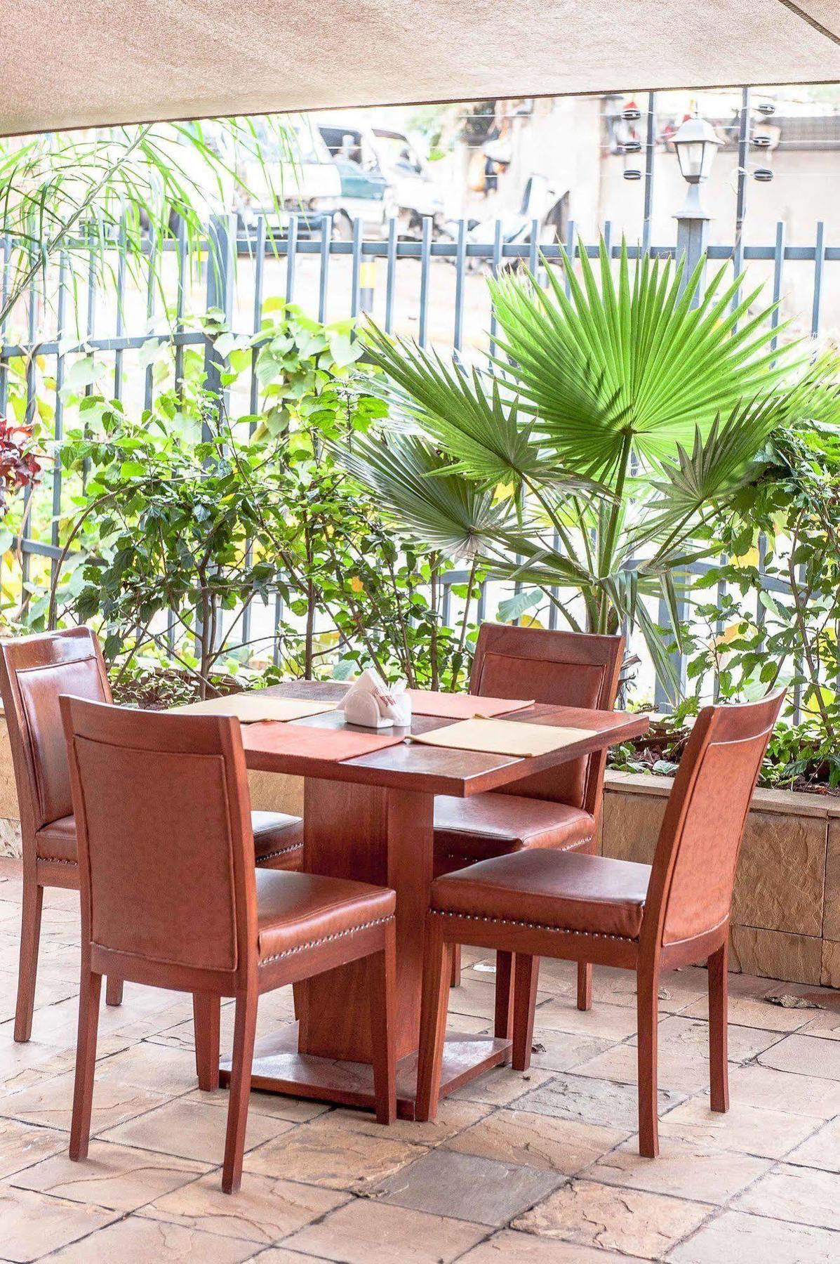 Mvuli Suites Nairobi Buitenkant foto
