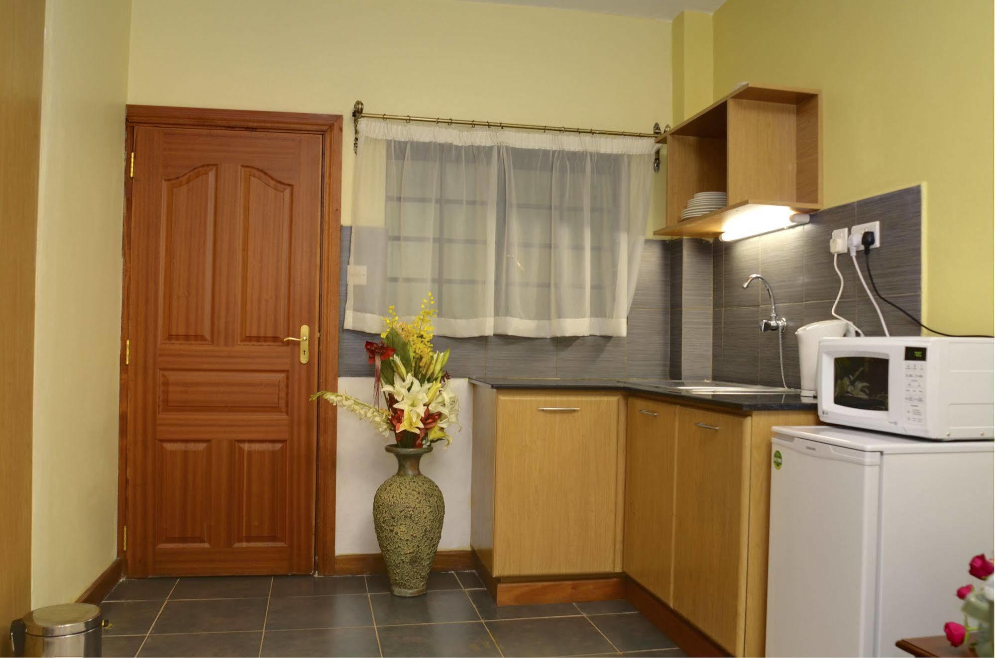 Mvuli Suites Nairobi Buitenkant foto