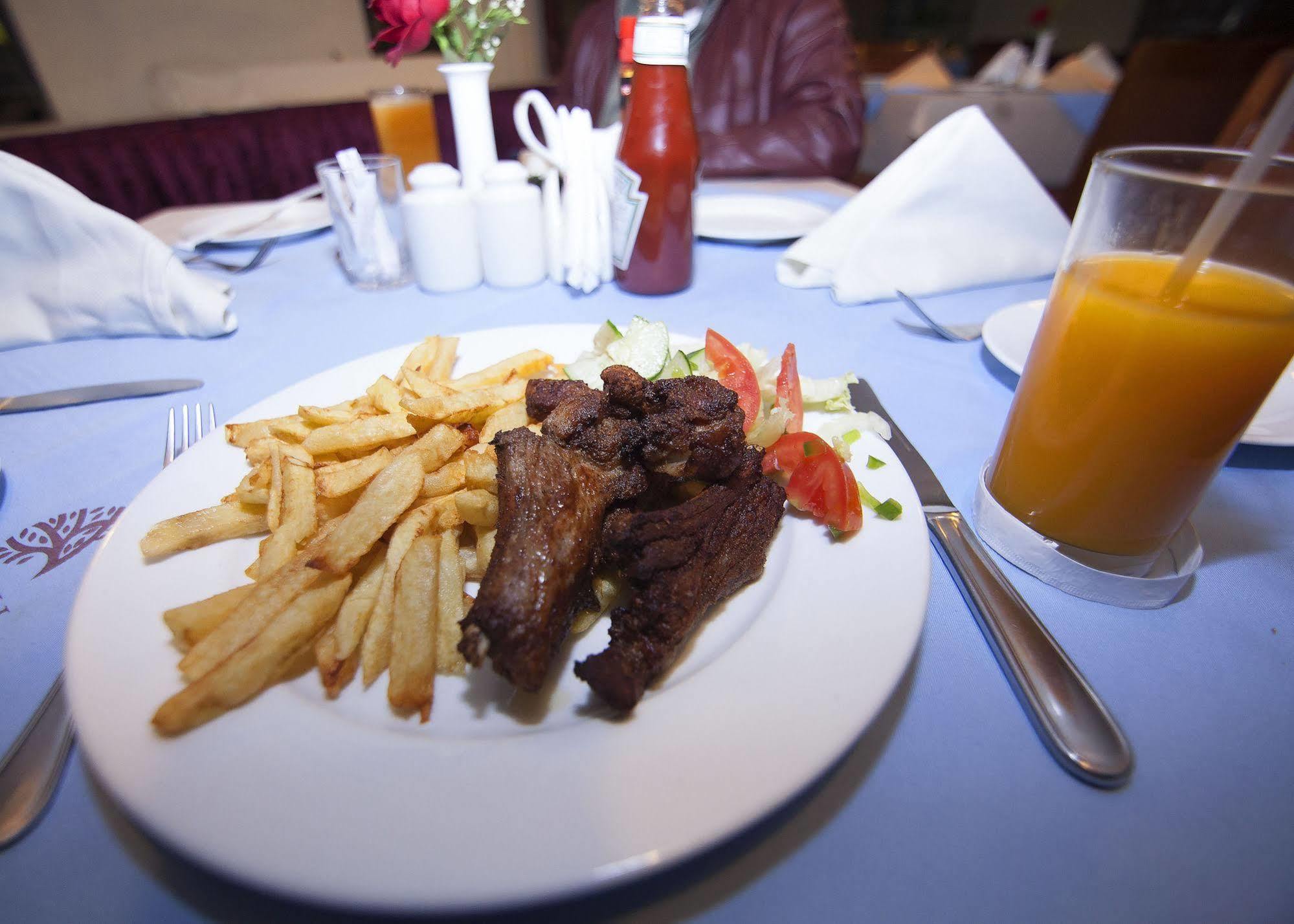 Mvuli Suites Nairobi Buitenkant foto